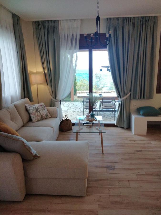 Paralio Astros Beachfront Suites Хіропігадо Екстер'єр фото