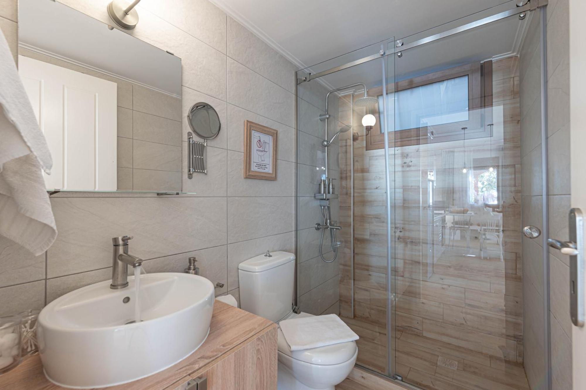 Paralio Astros Beachfront Suites Хіропігадо Екстер'єр фото