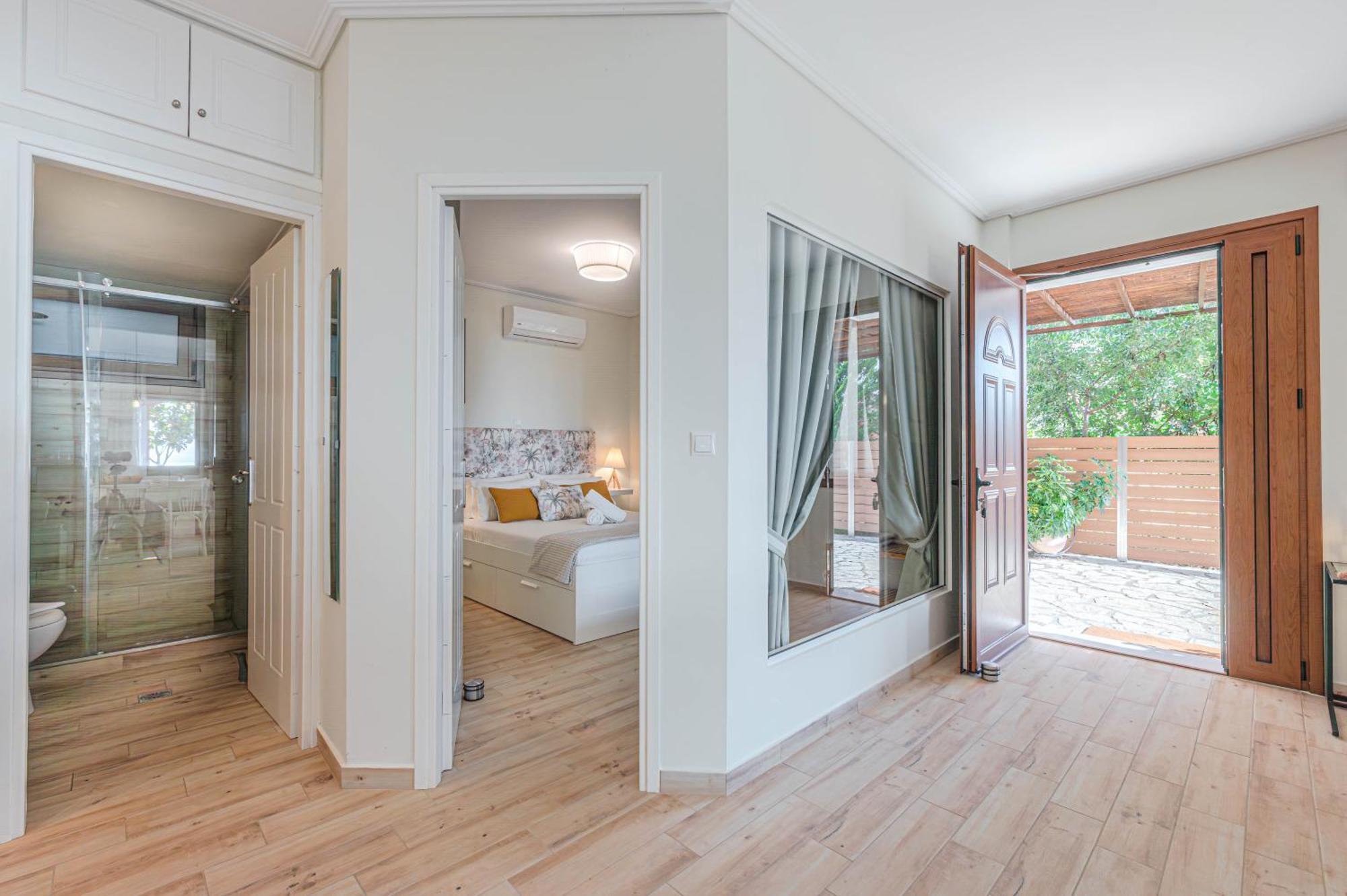 Paralio Astros Beachfront Suites Хіропігадо Екстер'єр фото