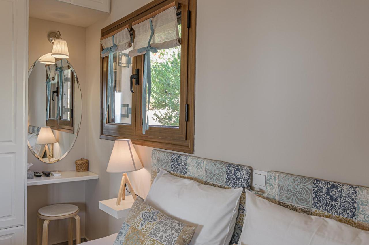 Paralio Astros Beachfront Suites Хіропігадо Екстер'єр фото
